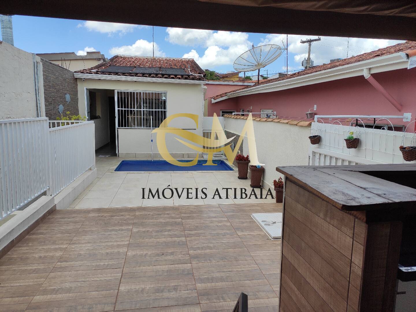 Casa à venda com 3 quartos, 150m² - Foto 2