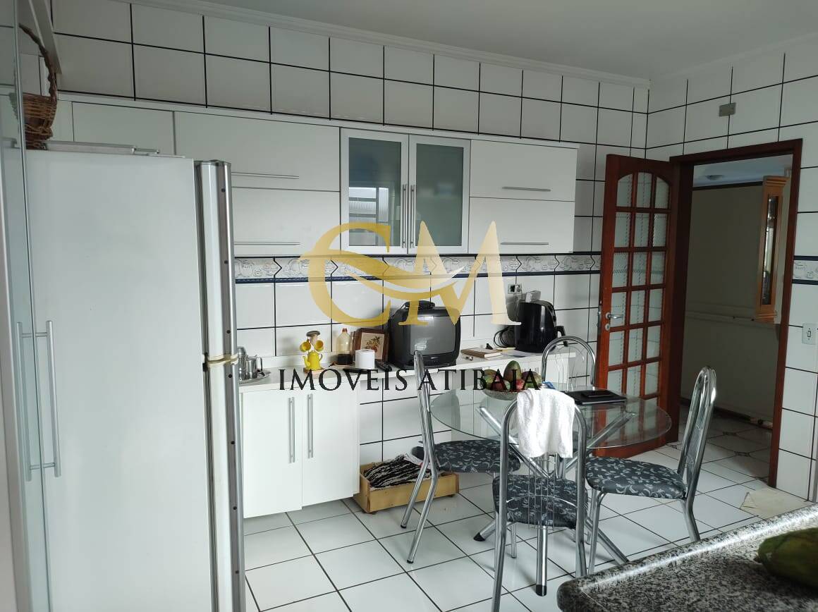 Casa à venda com 3 quartos, 220m² - Foto 16