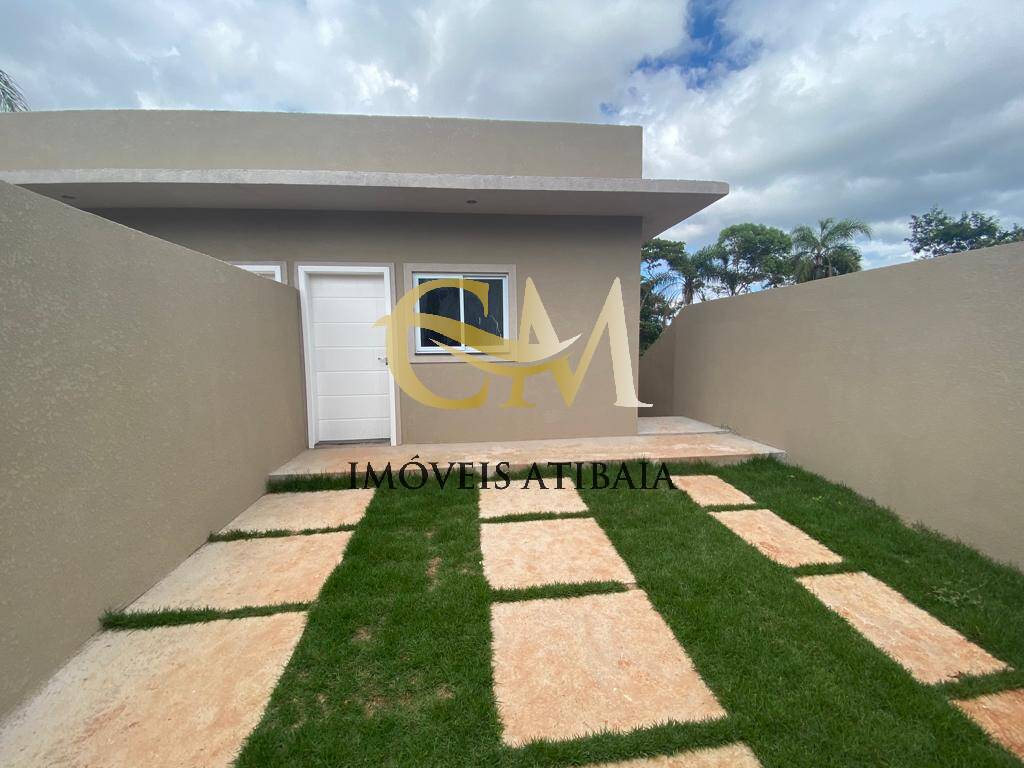 Casa à venda com 3 quartos, 107m² - Foto 1