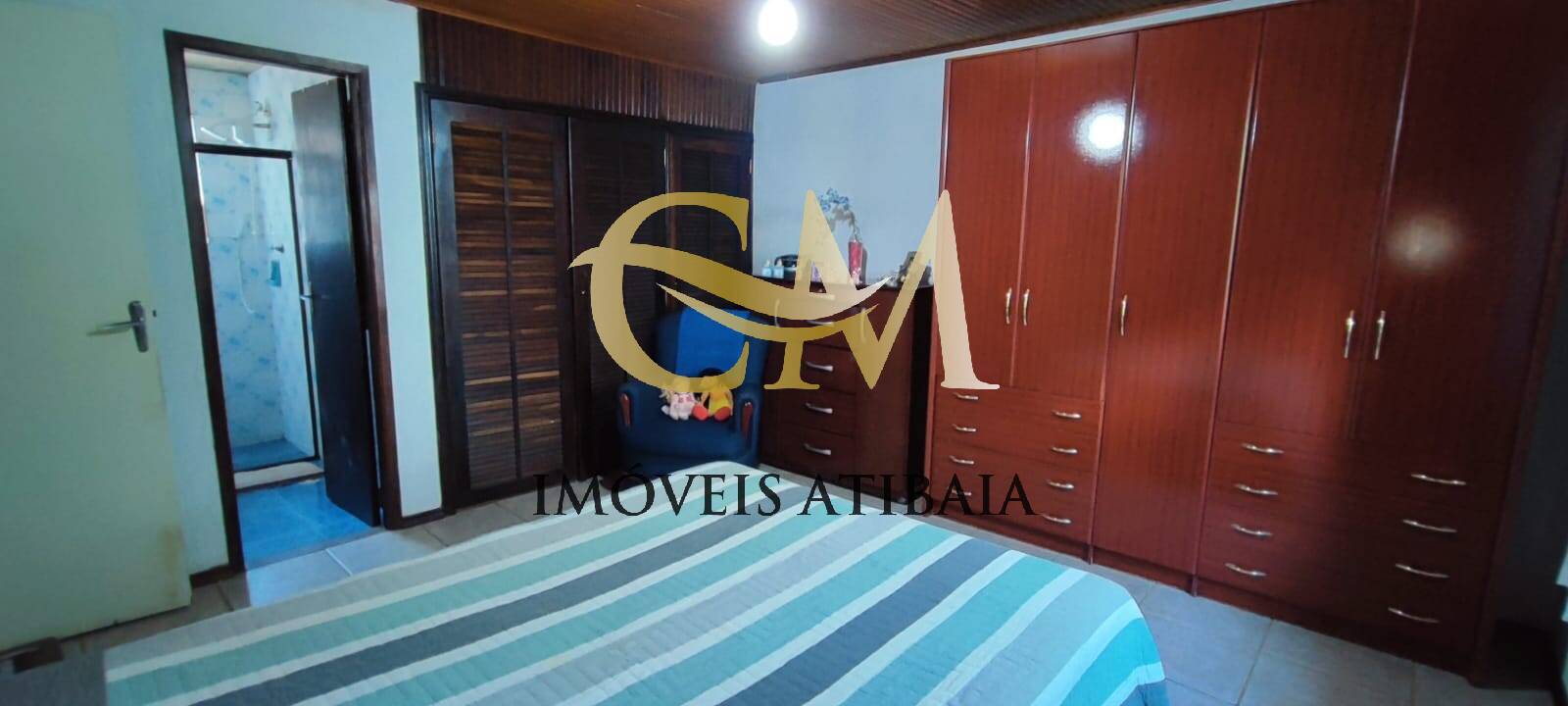 Casa à venda com 4 quartos, 250m² - Foto 41