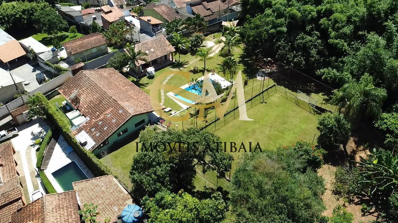 Casa para alugar com 4 quartos, 500m² - Foto 55