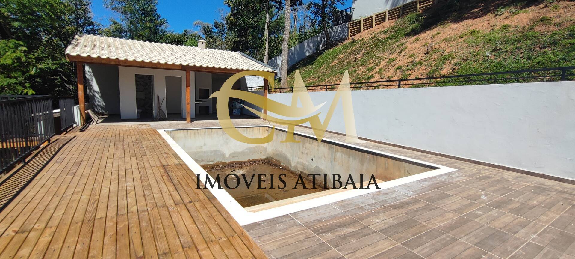 Casa à venda com 3 quartos, 800m² - Foto 11