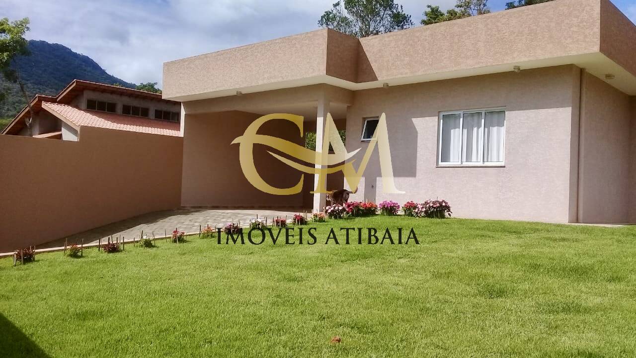 Casa à venda com 3 quartos, 600m² - Foto 1