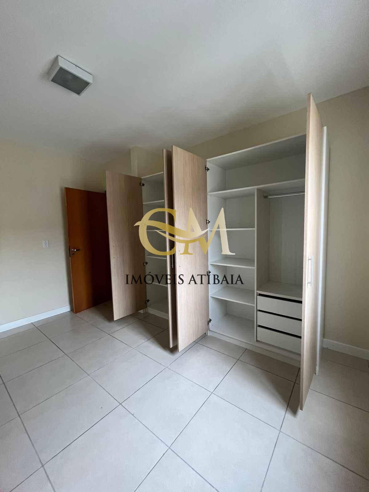 Apartamento à venda com 2 quartos, 69m² - Foto 2