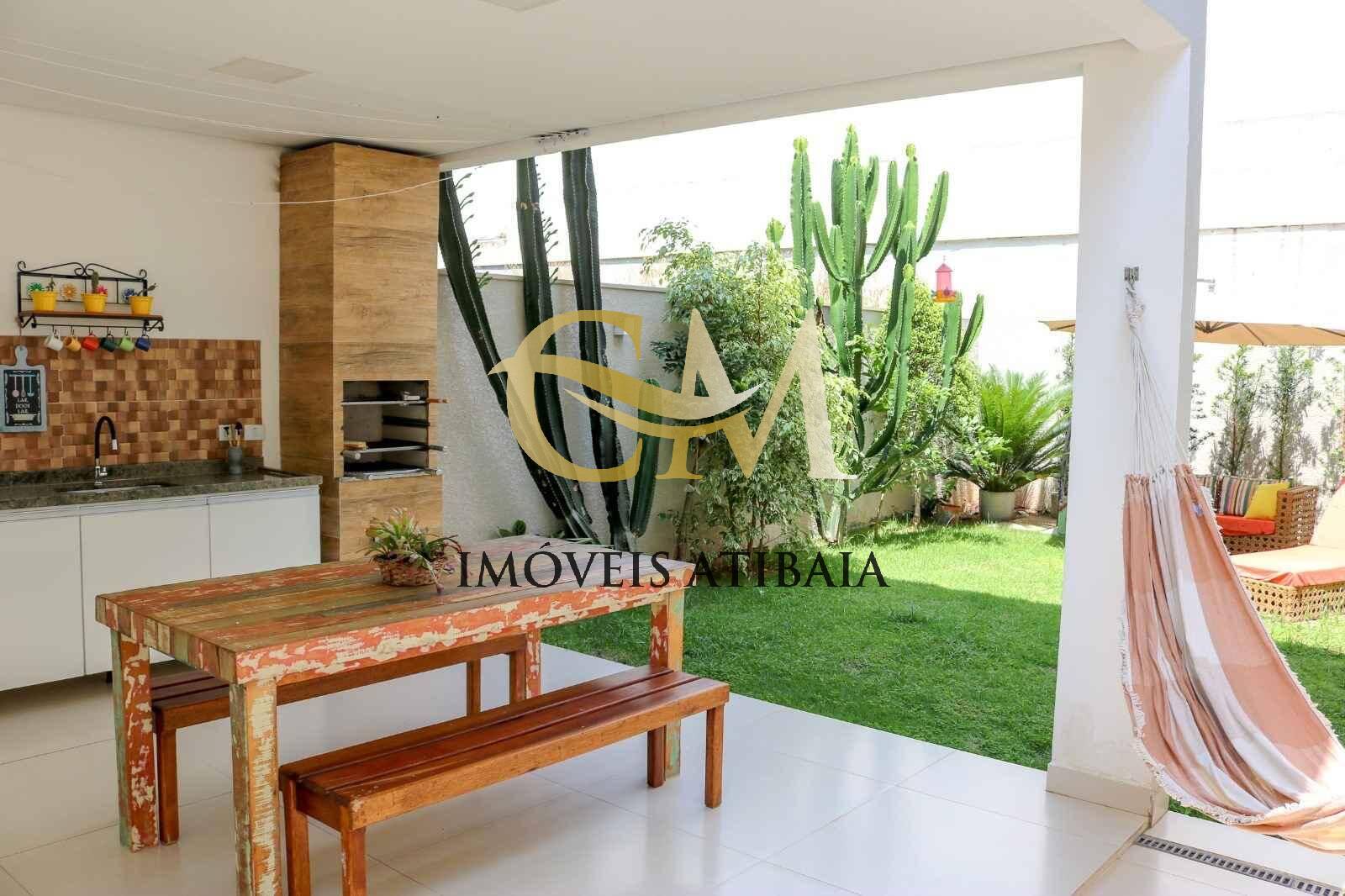 Casa à venda com 3 quartos, 251m² - Foto 3