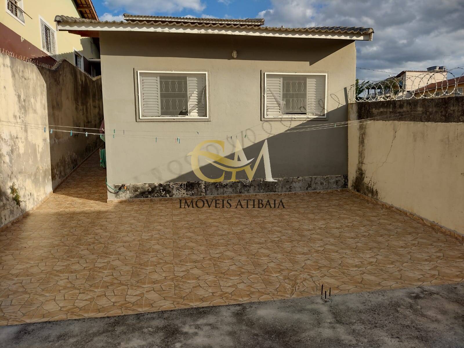 Casa à venda com 3 quartos, 140m² - Foto 1