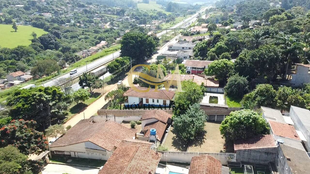 Casa à venda com 5 quartos, 353m² - Foto 3