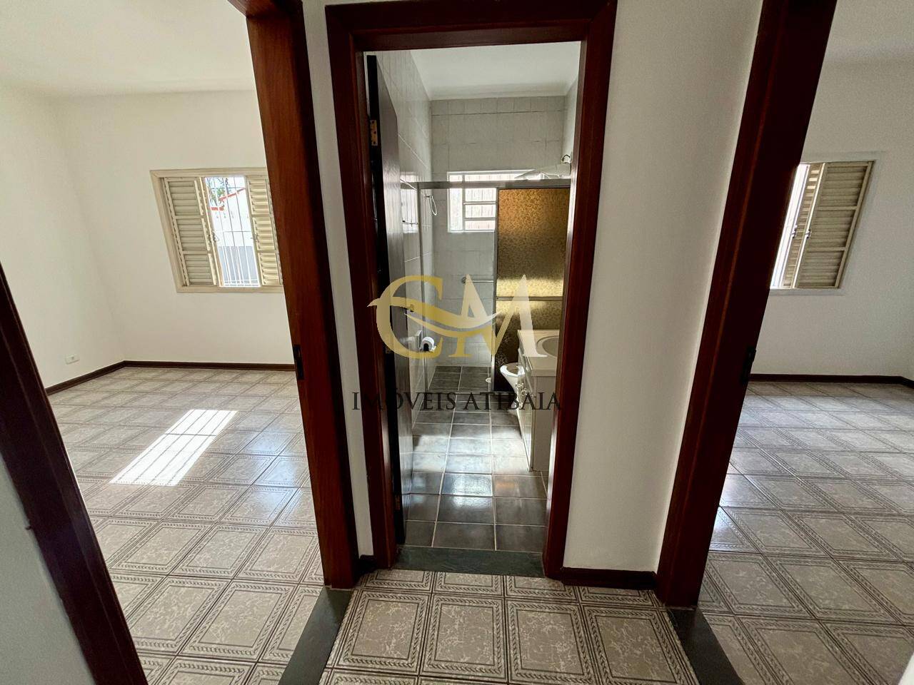 Casa à venda com 2 quartos, 64m² - Foto 18