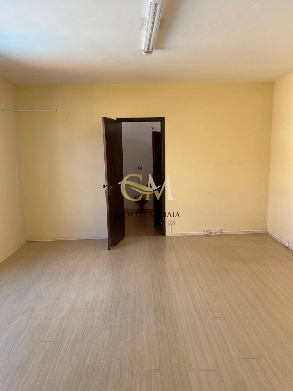 Casa para alugar com 3 quartos, 371m² - Foto 4