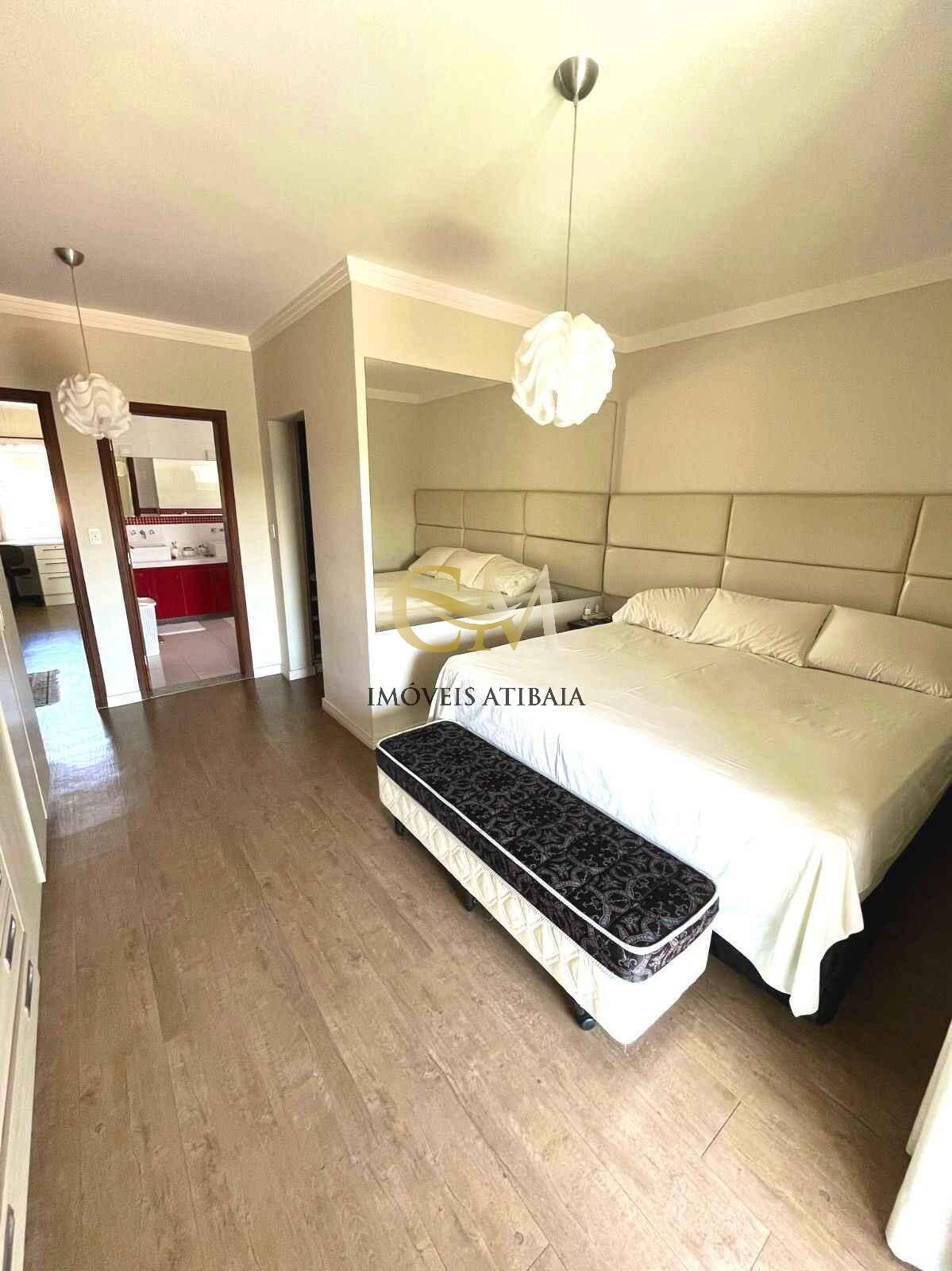 Casa à venda com 3 quartos, 300m² - Foto 8