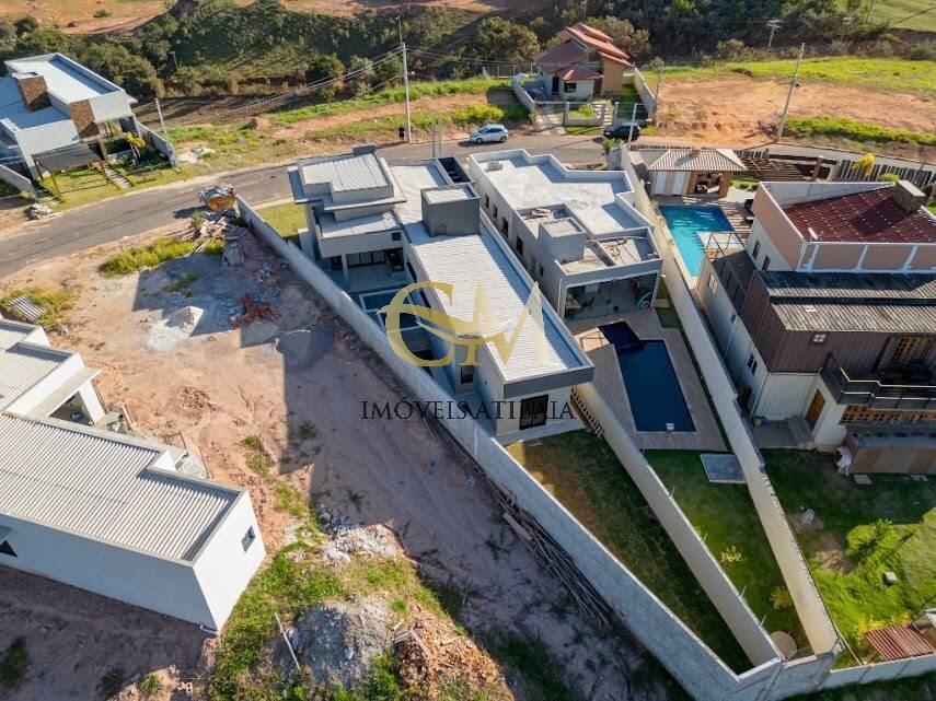 Casa de Condomínio à venda com 3 quartos, 199m² - Foto 35