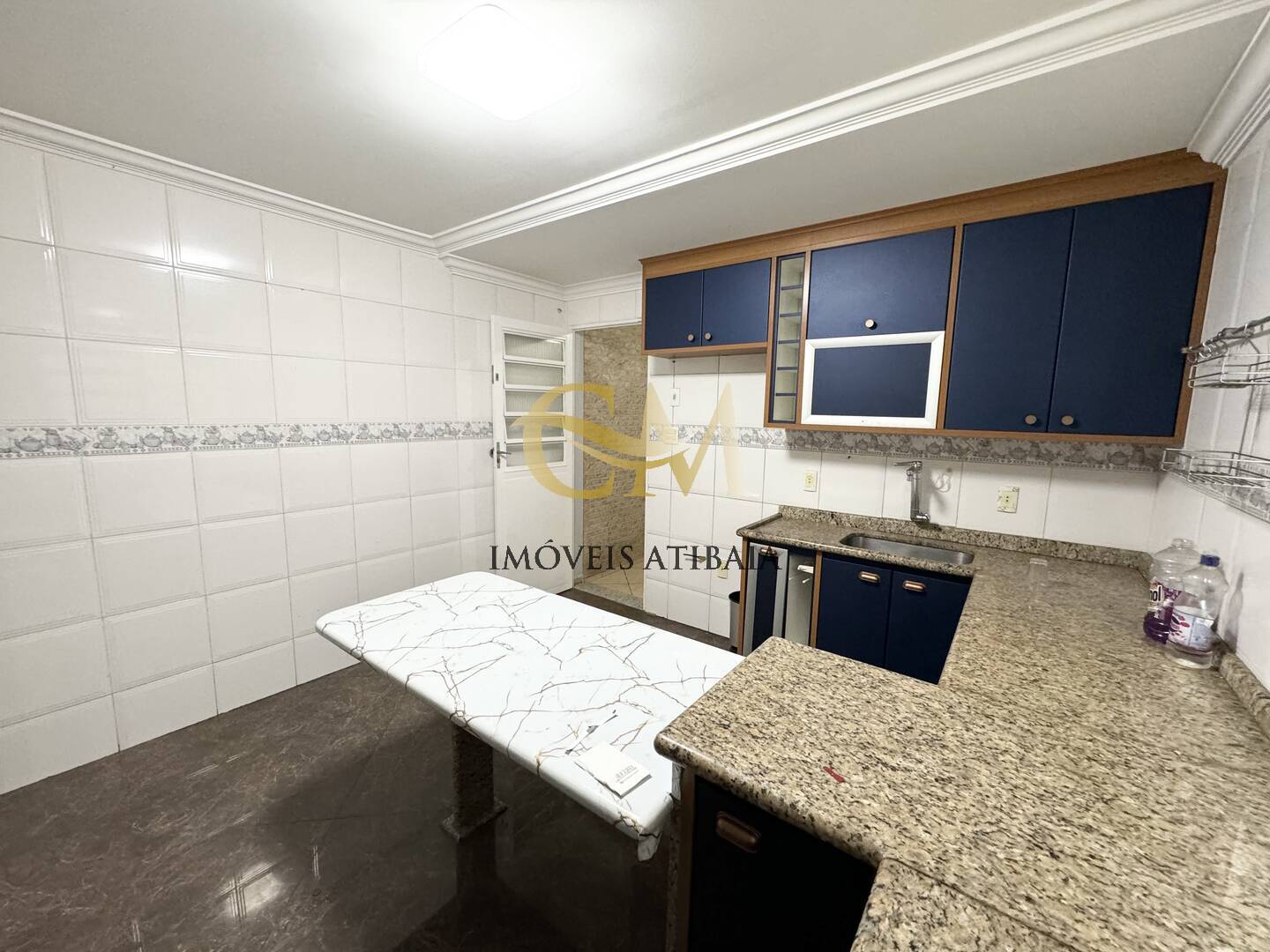 Casa à venda com 3 quartos, 225m² - Foto 13