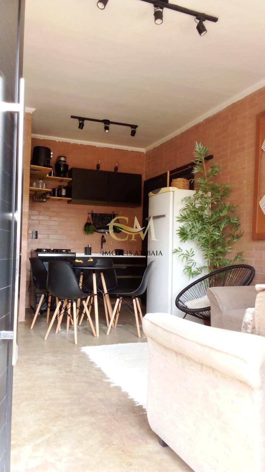 Casa à venda com 5 quartos, 140m² - Foto 3