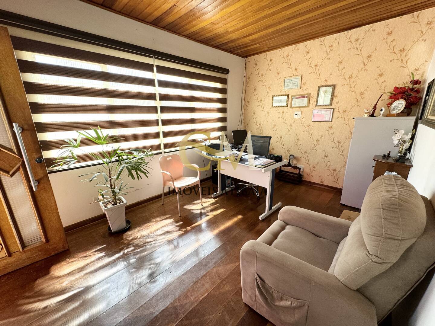 Casa para alugar com 3 quartos, 250m² - Foto 17