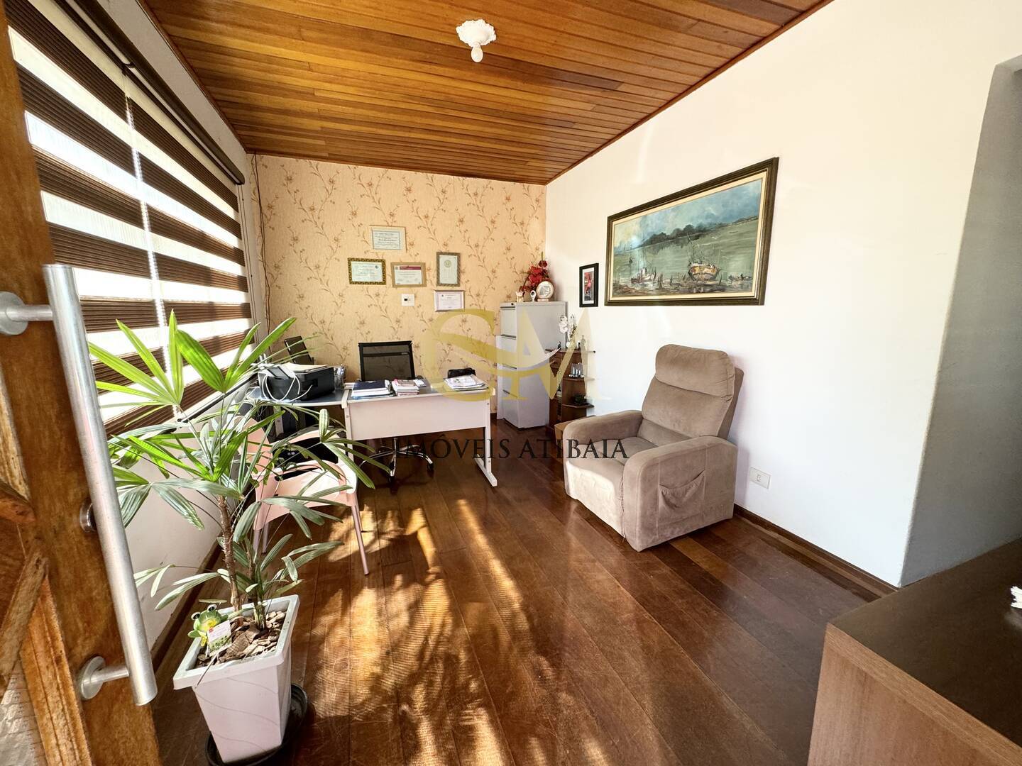 Casa para alugar com 3 quartos, 250m² - Foto 16