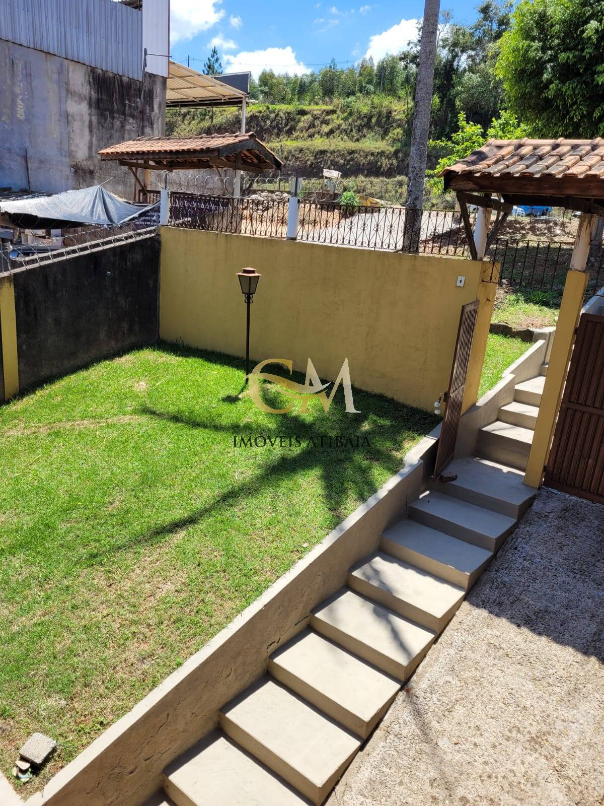 Casa à venda com 3 quartos, 350m² - Foto 3