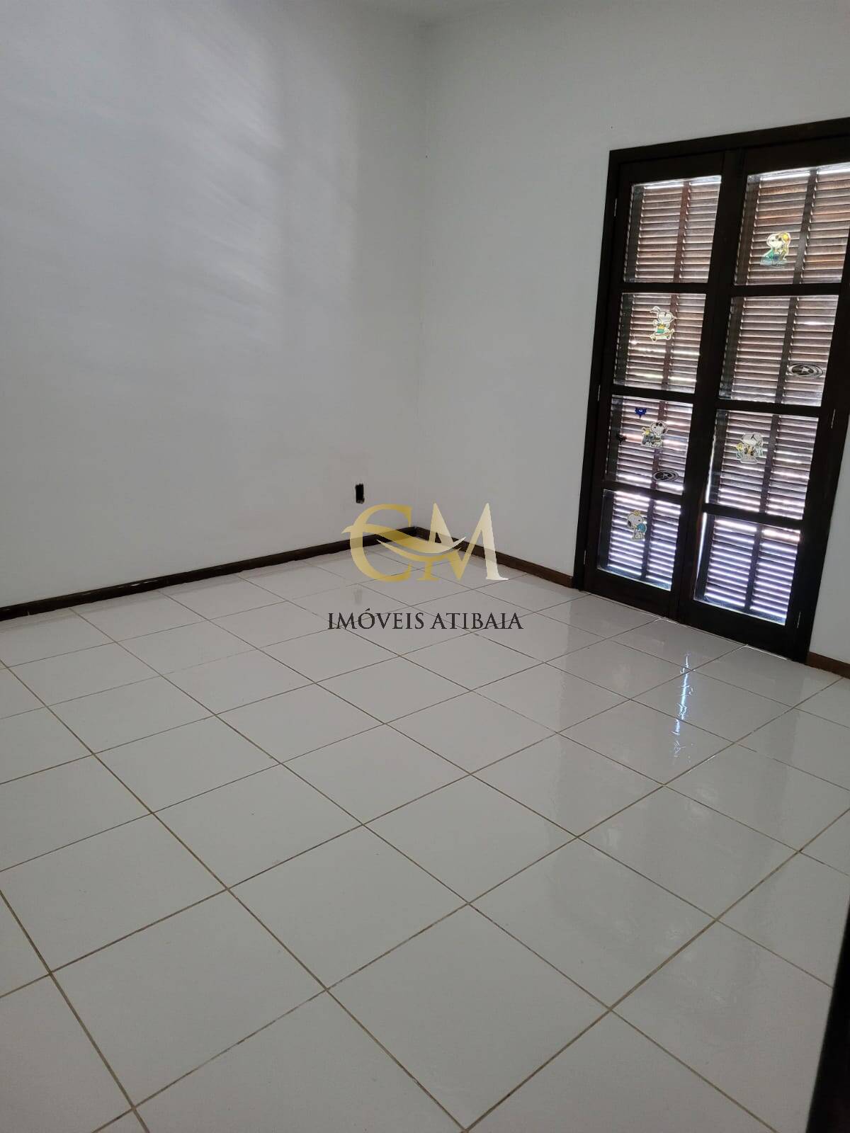 Casa à venda com 3 quartos, 350m² - Foto 12