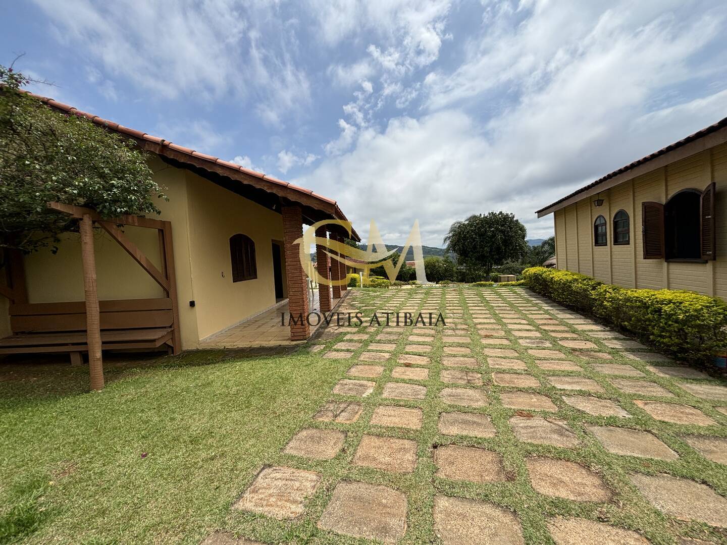 Casa à venda com 5 quartos, 236m² - Foto 6