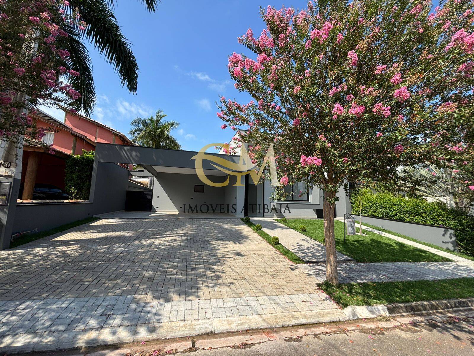 Casa de Condomínio à venda com 3 quartos, 249m² - Foto 2