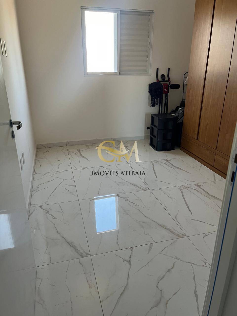 Apartamento à venda com 2 quartos, 69m² - Foto 4