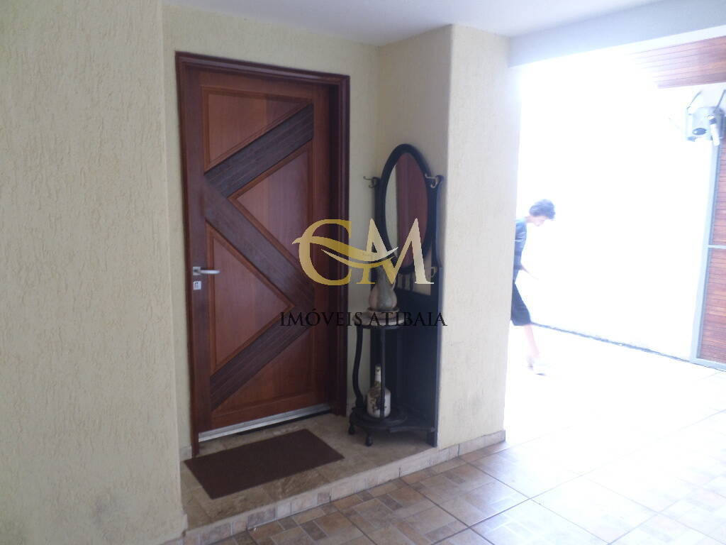 Casa à venda com 3 quartos, 190m² - Foto 4