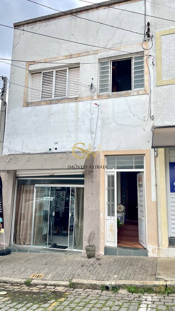 Casa à venda com 3 quartos, 153m² - Foto 1